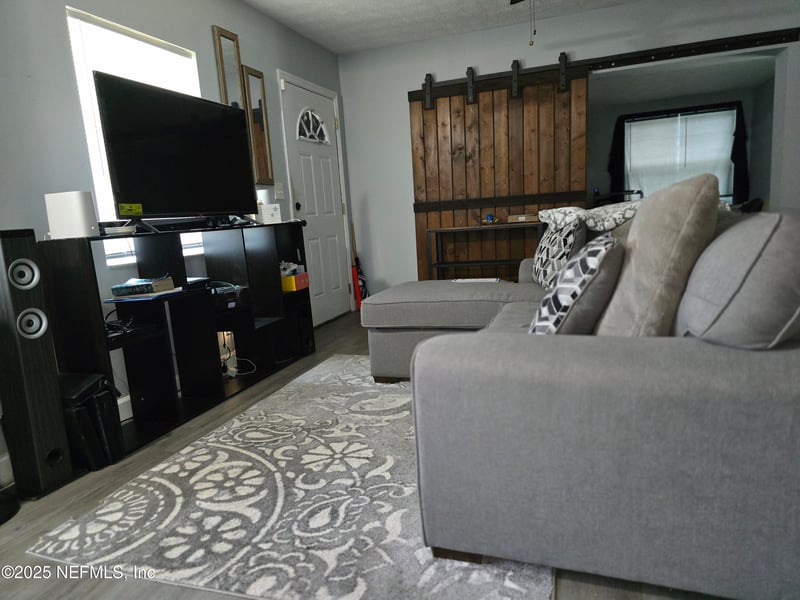 5952 Blackthorn Rd, Jacksonville, FL 32244