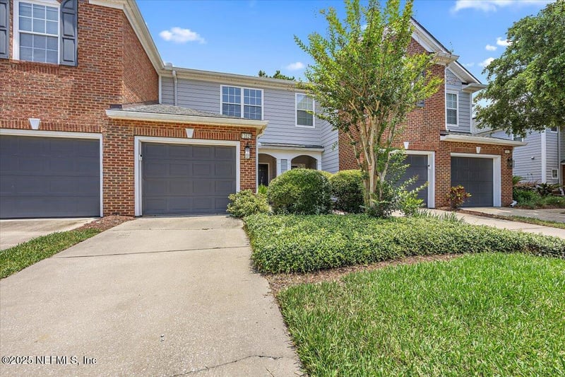 13529 Stone Pond Dr, Jacksonville, FL 32224