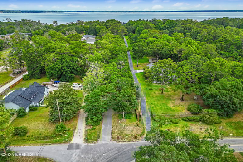 4661 Raggedy Point Rd, Fleming Island, FL 32003