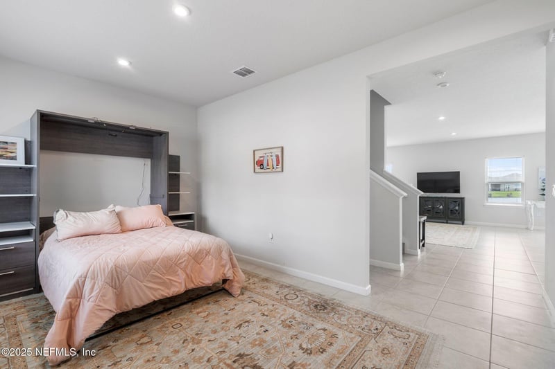 1545 Tanoan Dr, Jacksonville, FL 32221