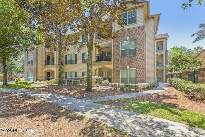 7800 Point Meadows Dr #1035, Jacksonville, FL 32256