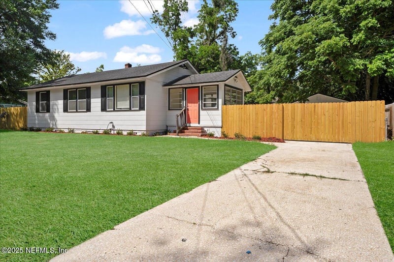 9036 Van Buren Ave, Jacksonville, FL 32208