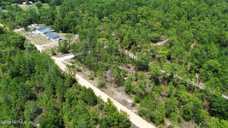 188 Highland Dr, Hawthorne, FL 32640