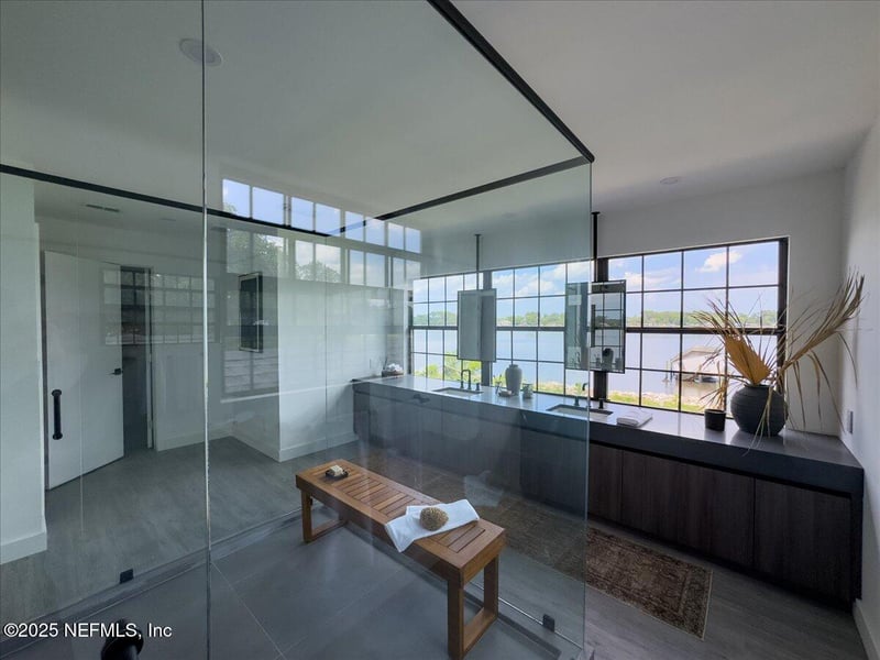 8063 Appian Way, Jacksonville, FL 32208