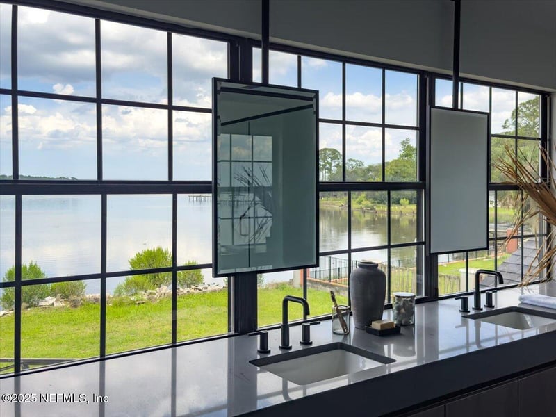 8063 Appian Way, Jacksonville, FL 32208