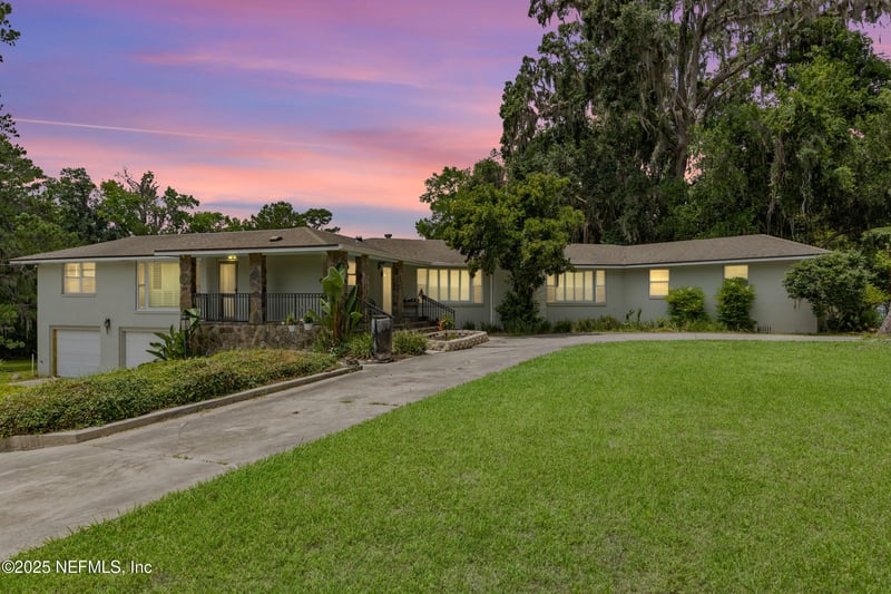 449 Montgomery Dr, Lake City, FL 32025