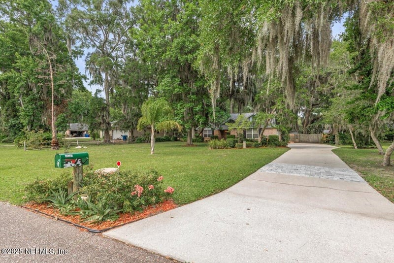 15221 Landmark Cir, Jacksonville, FL 32226