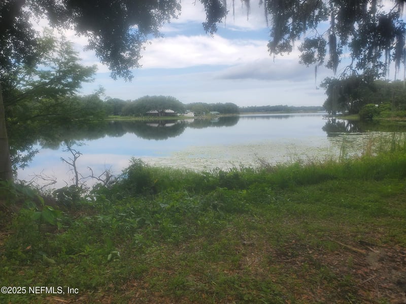 232 Main St, Crescent, FL 32112