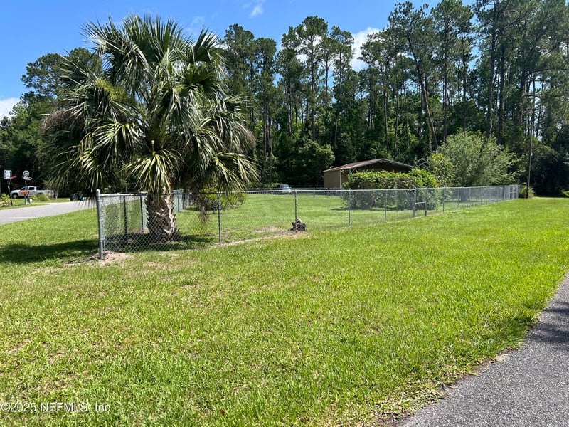 112 Park Dr, Satsuma, FL 32189