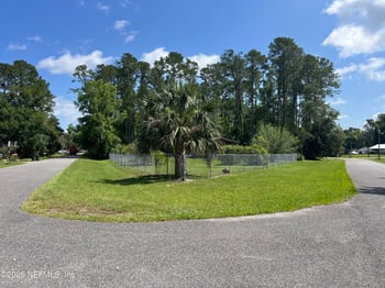 112 Park Dr, Satsuma, FL 32189