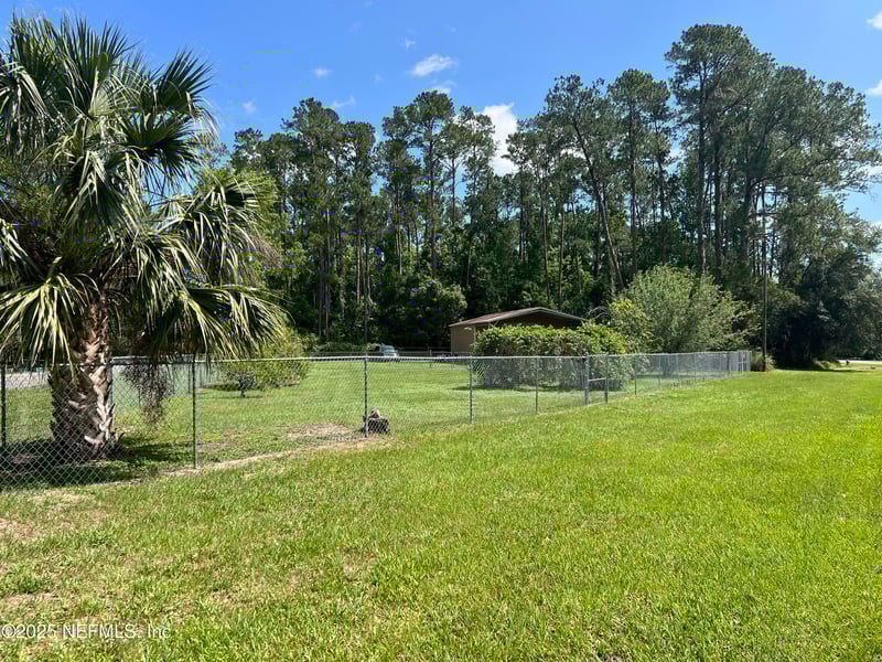 112 Park Dr, Satsuma, FL 32189