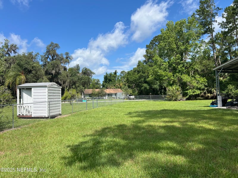 112 Park Dr, Satsuma, FL 32189
