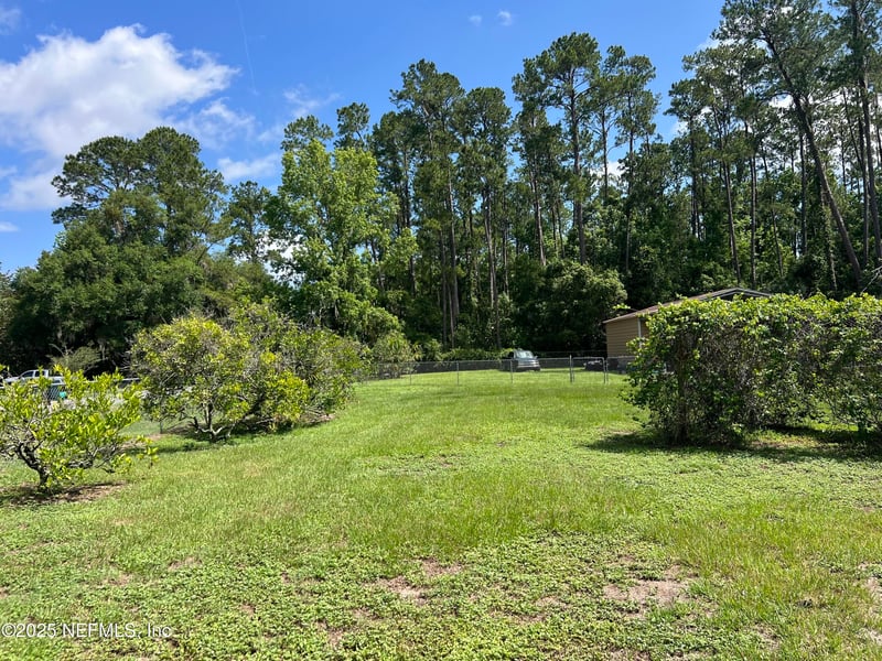 112 Park Dr, Satsuma, FL 32189