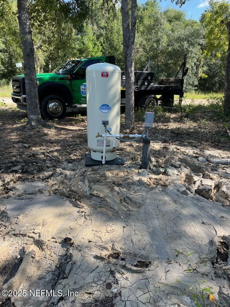 333 2nd Way, Interlachen, FL 32148