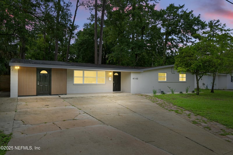 4143 Spring Glen Rd, Jacksonville, FL 32207