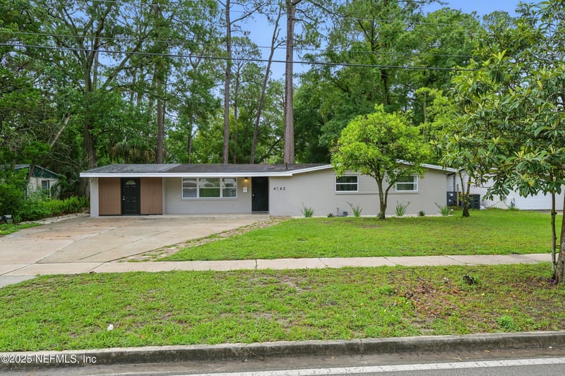 4143 Spring Glen Rd, Jacksonville, FL 32207