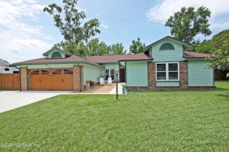 426 Harvest Bend Dr, Fleming Island, FL 32003