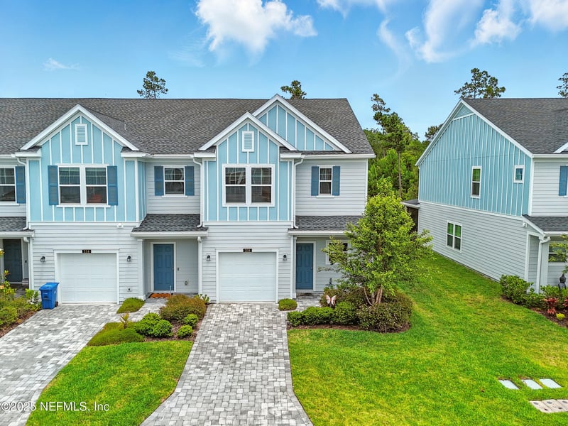 208 Boracay Cir, St Johns, FL 32259