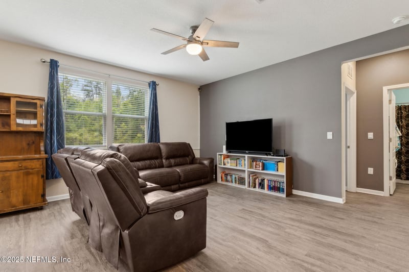 2309 Shady Breeze Ln, Green Cove Springs, FL 32043