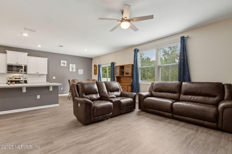 2309 Shady Breeze Ln, Green Cove Springs, FL 32043