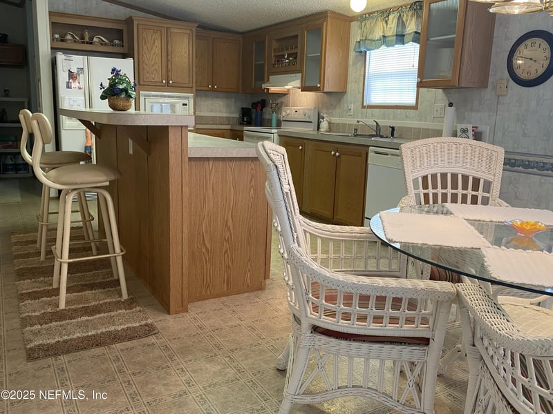 138 Pine Cone Dr, Georgetown, FL 32139