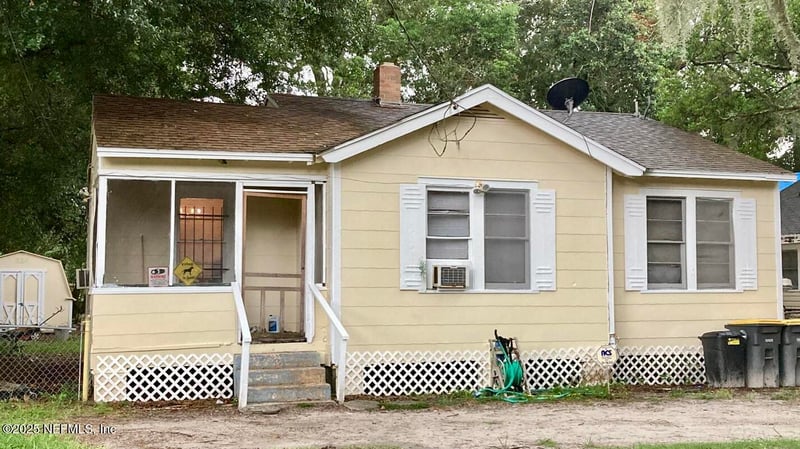 1050 Alderside St, Jacksonville, FL 32208
