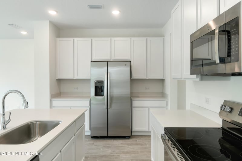 6030 Oracle Ct, Jacksonville, FL 32205