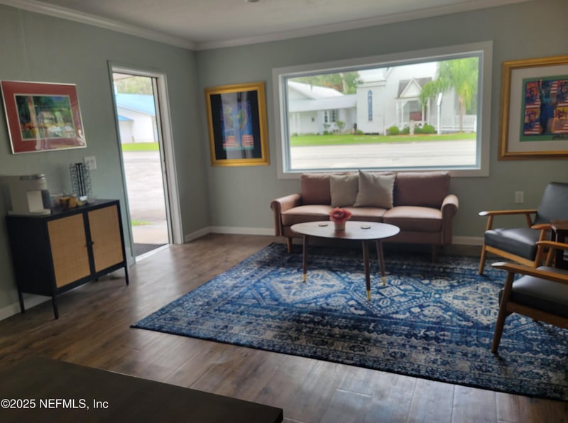 673 3rd Ave, Welaka, FL 32189