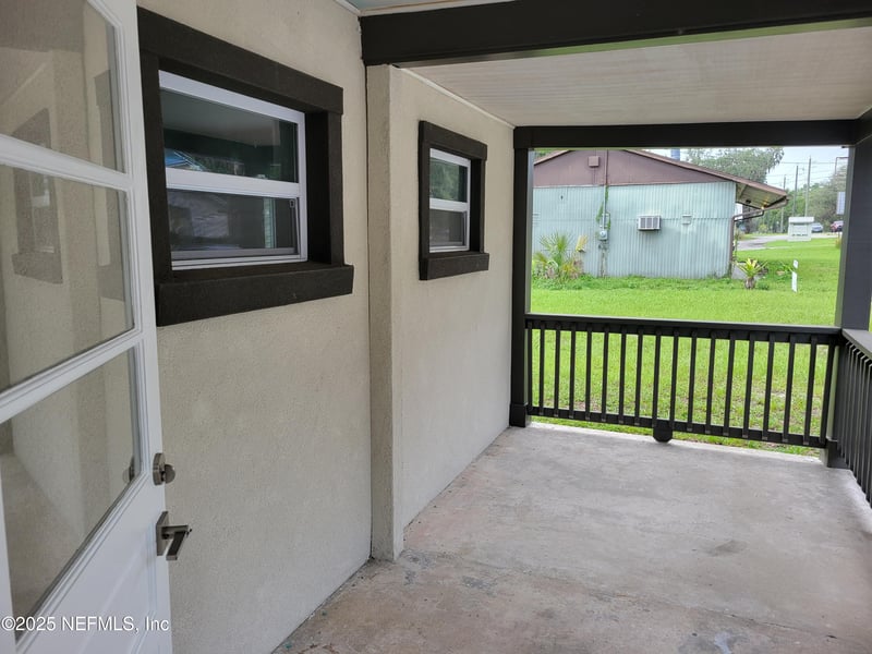 673 3rd Ave, Welaka, FL 32189