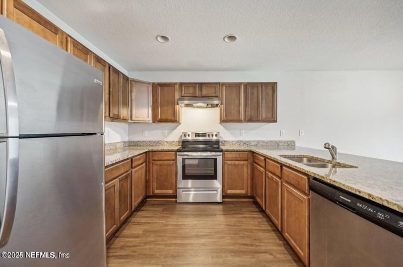 8060 Hastings St, Jacksonville, FL 32220