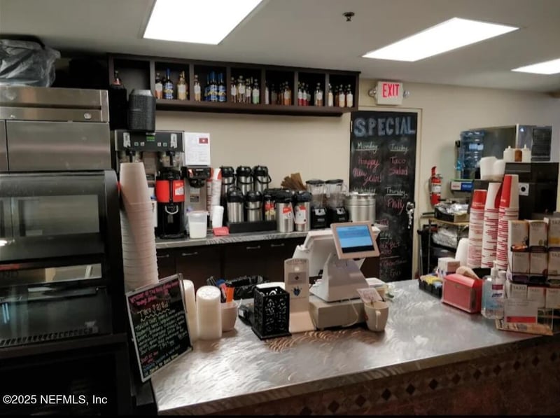 214 Hogan St, Jacksonville, FL 32202