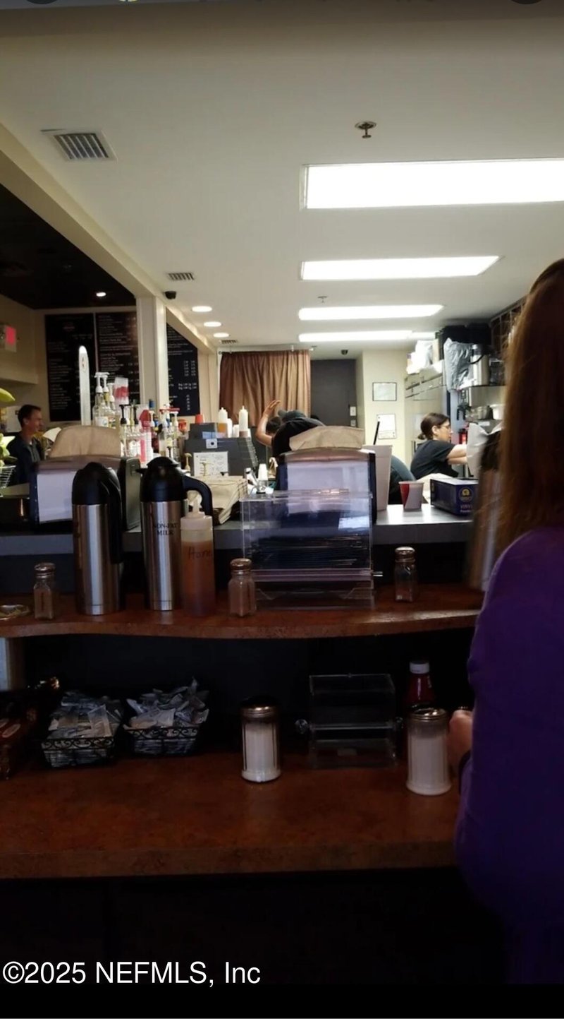 214 Hogan St, Jacksonville, FL 32202