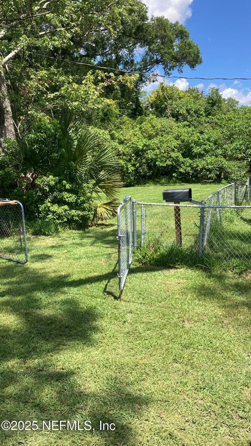 2913 10th St, Jacksonville, FL 32254