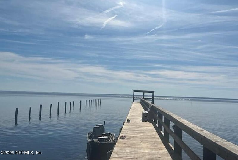 323 Carteret Rd, Georgetown, FL 32139