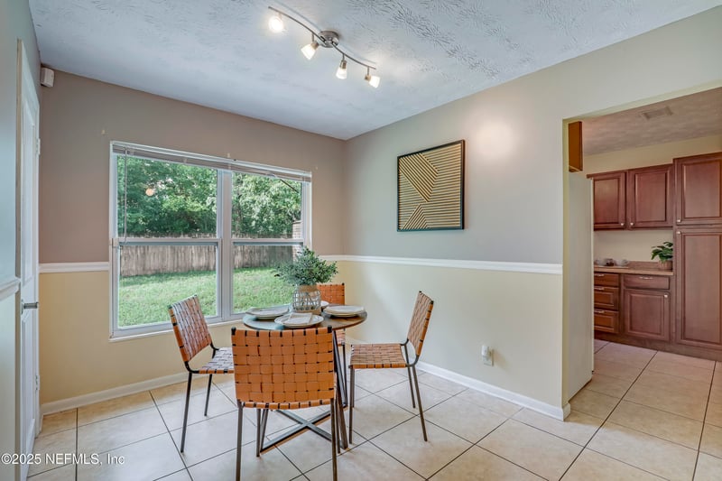 7768 Dalehurst Dr, Jacksonville, FL 32277