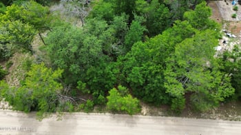 127 East Dr, Florahome, FL 32140