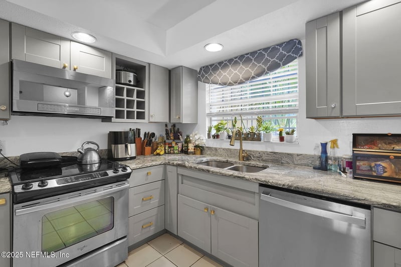 9901 Regency Square Blvd #90, Jacksonville, FL 32225