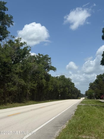6347 Lake Dr, Starke, FL 32091