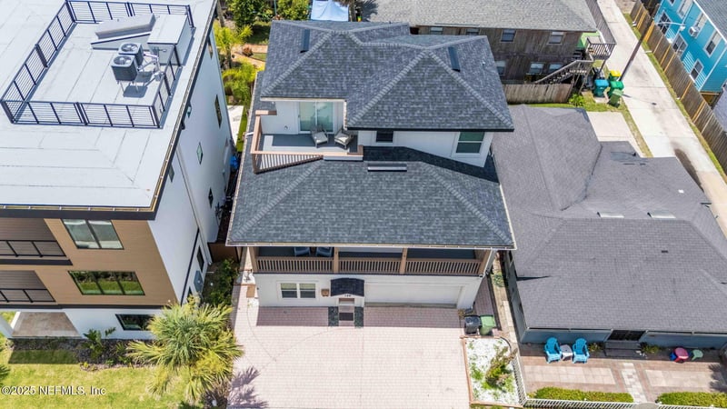 126 1st St, Jacksonville Beach, FL 32250