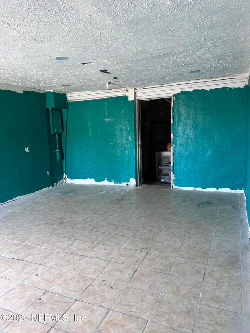 2905 Moncrief Rd, Jacksonville, FL 32209