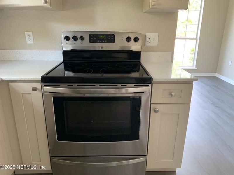 10961 Burnt Mill Rd #917, Jacksonville, FL 32256