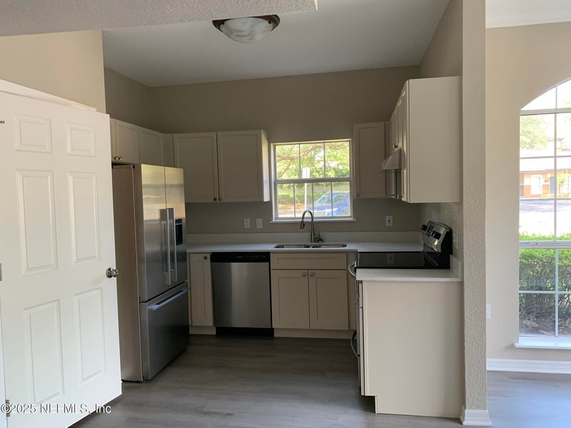 10961 Burnt Mill Rd #917, Jacksonville, FL 32256