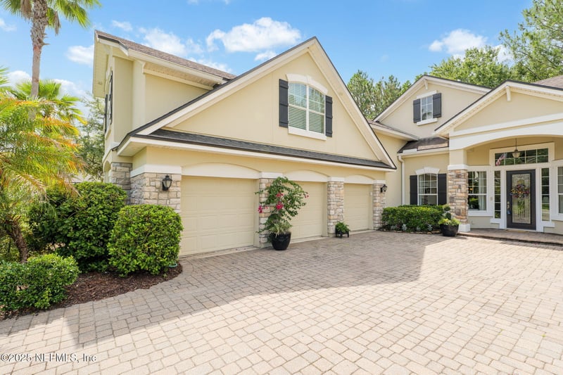 204 Stonewell Dr, St Johns, FL 32259