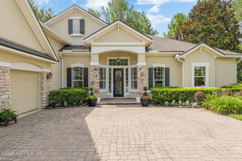 204 Stonewell Dr, St Johns, FL 32259