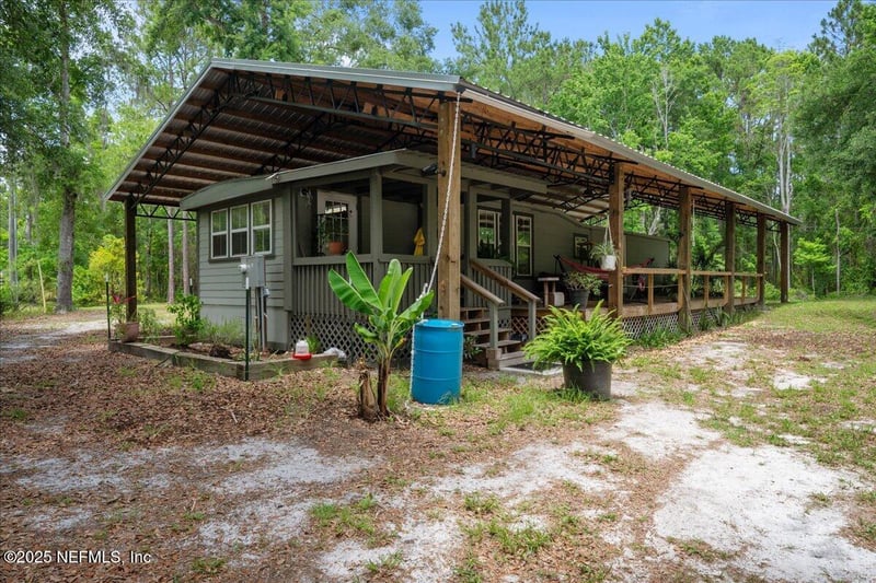 21329 111 Ave, Hawthorne, FL 32640