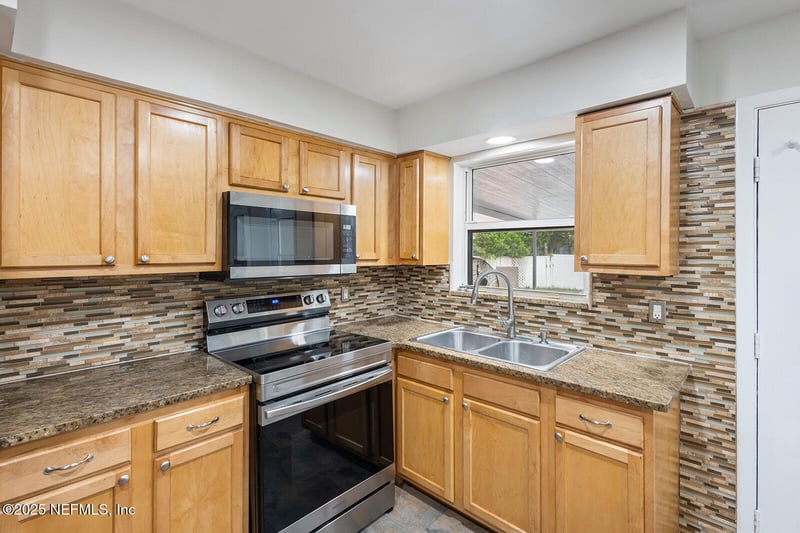 10575 Jorick Rd, Jacksonville, FL 32225