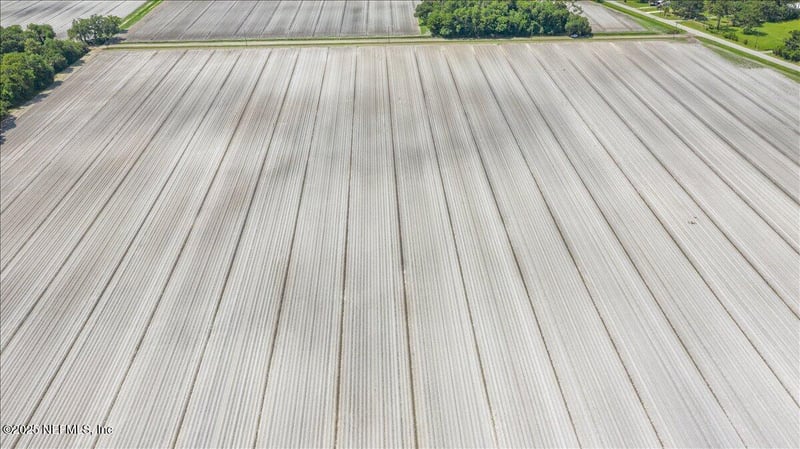 233 River Rd, East Palatka, FL 32131