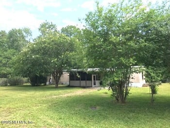 208 Tarpon Blvd, Palatka, FL 32177