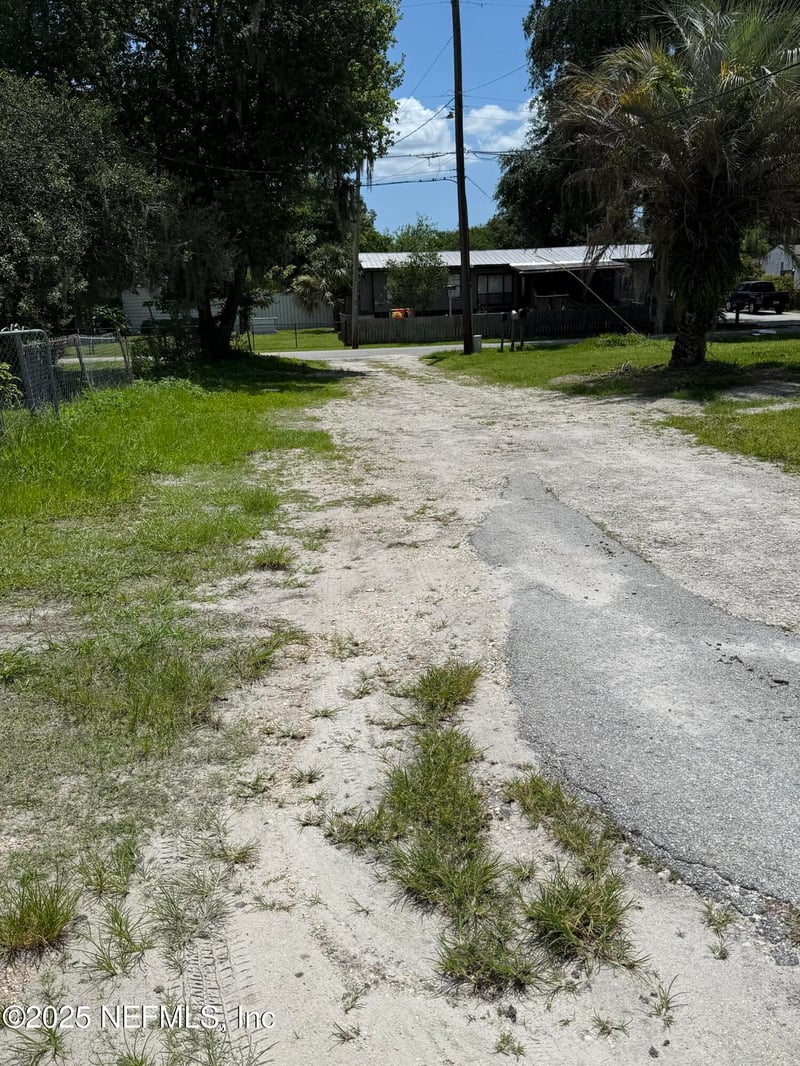 10262 Astronaut Ct, Jacksonville, FL 32225