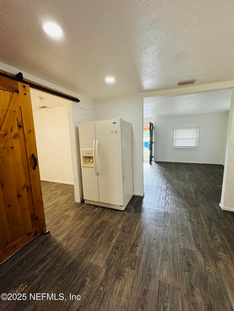 1445 Douglas St, Jacksonville, FL 32211